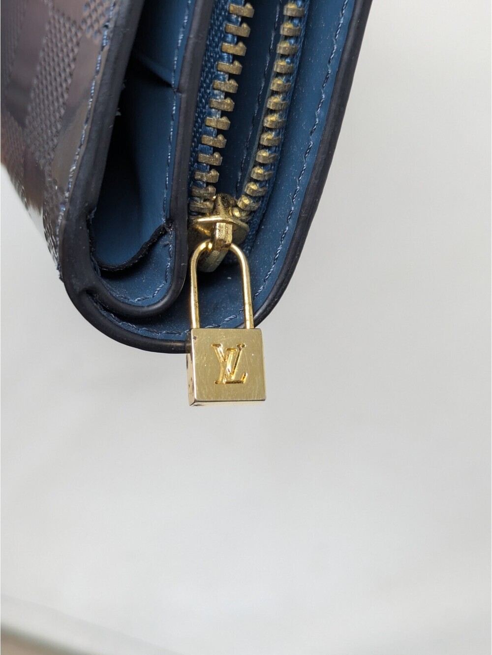 Louis Vuitton Compact Blue Faux Leather Monogram Wallet - Picture 7 of 8
